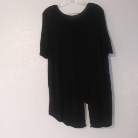 G.H. Bass & CO. women's size M black top - Picture 4 of 16